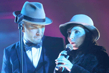 GOOD DEEDS: Matt Goss with Amy (WENN)