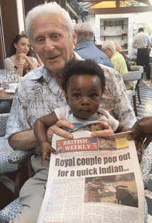 Bernard Skibben snags a young reader (Photo: Sandra Cowley)